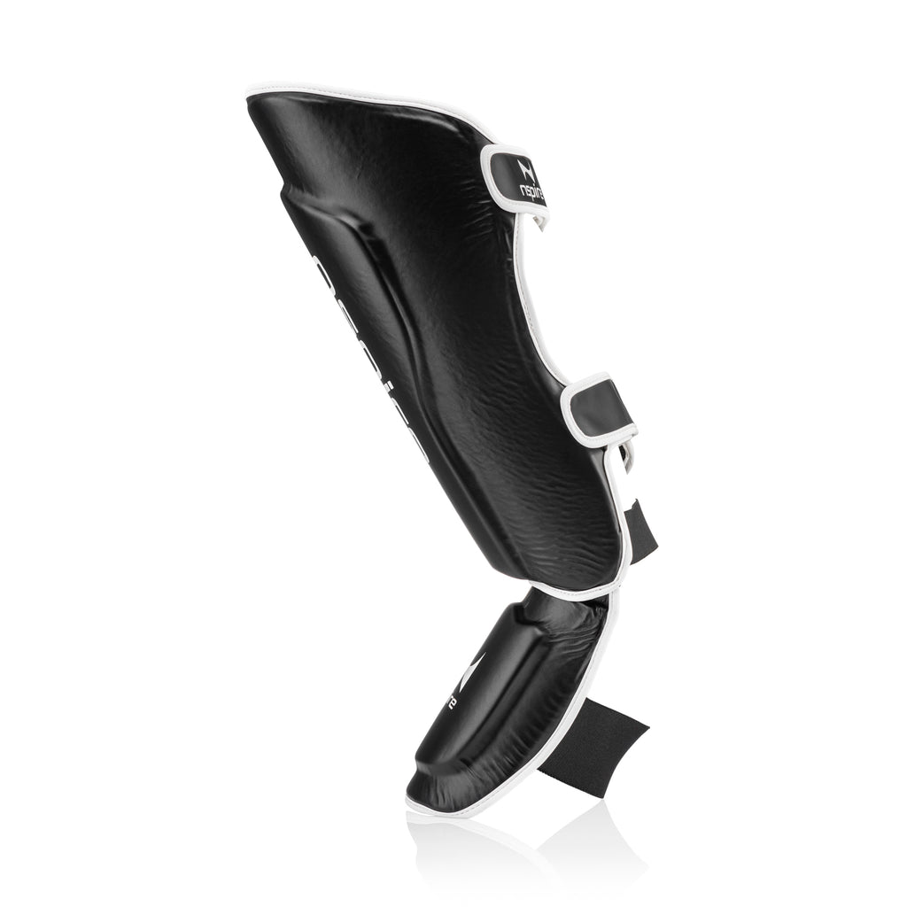 Shin Guard Black & White