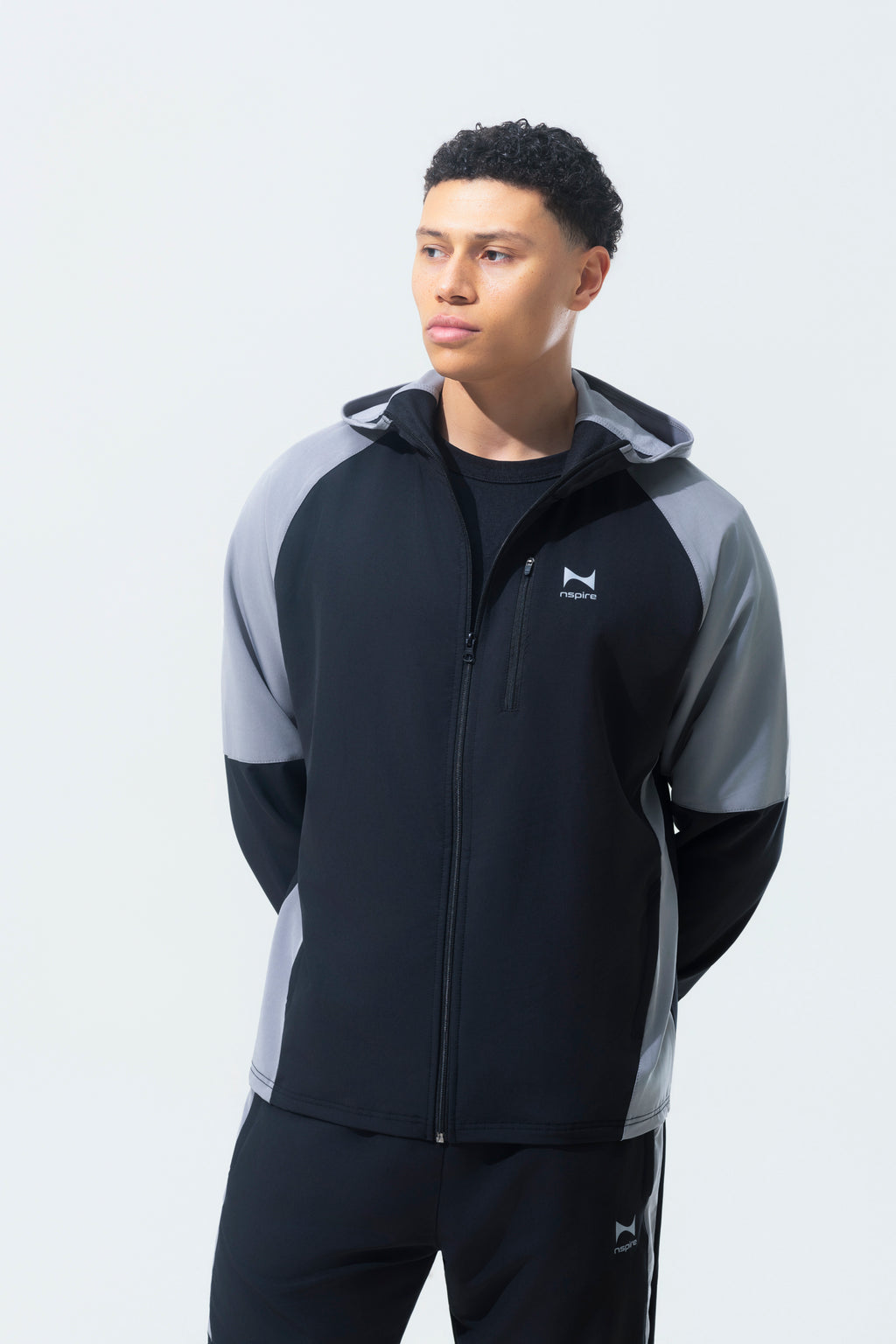 Elite Performance Tracksuit – Black/Silver
